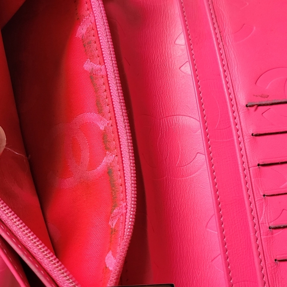 Authentic Chanel Wallet - Picture 10 of 12